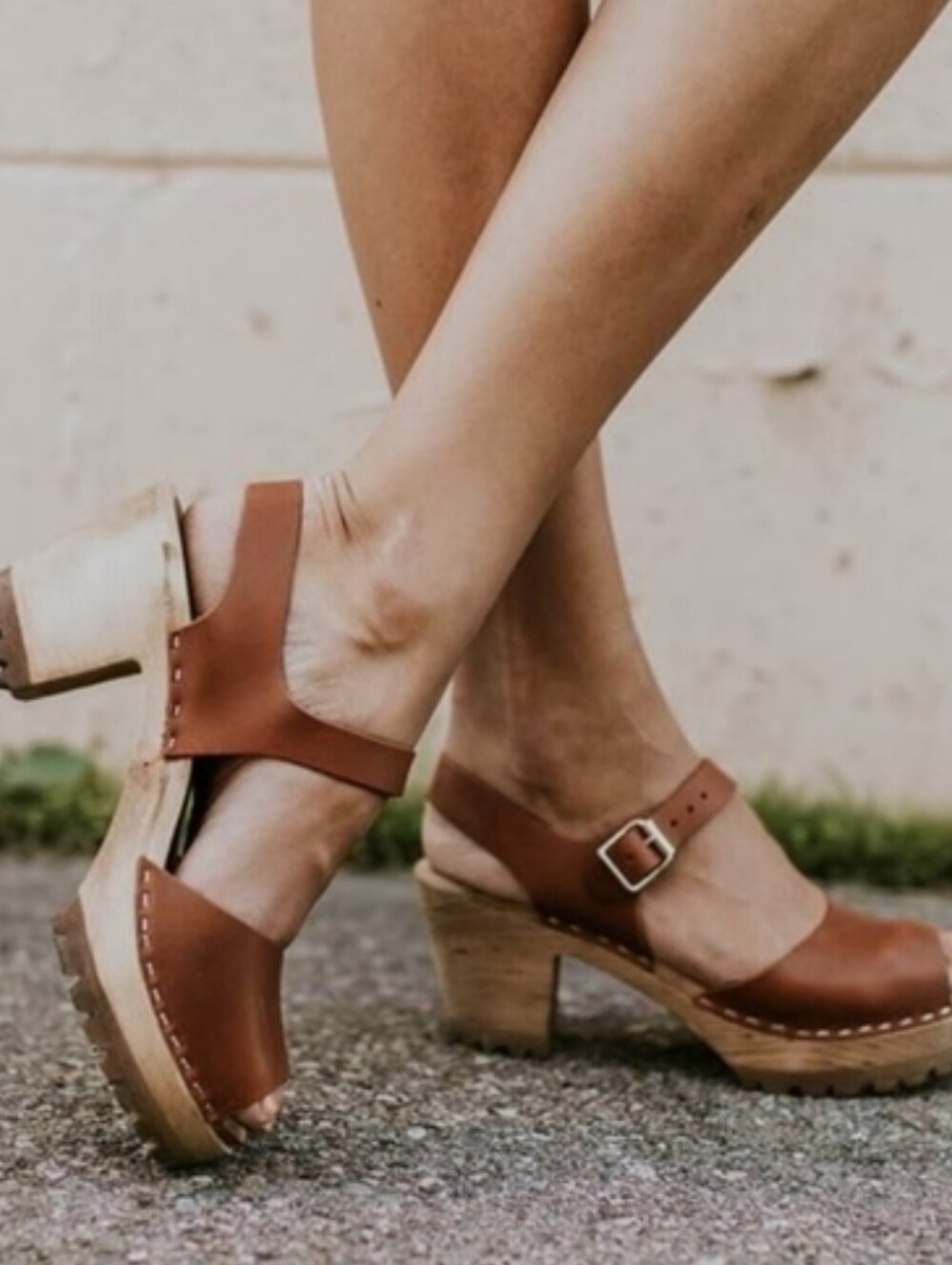 MIA GRETA CLOGS Sweden wood peep toe leather Chunky Euro 40 Us 9/ 9.5